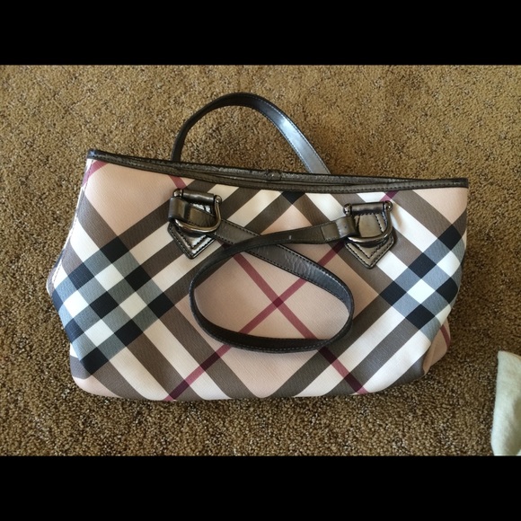 Burberry handbag - Picture 6 of 9